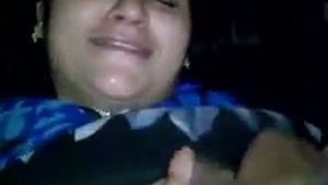 Mature bhabhi enjoys romantic home sex with her husband