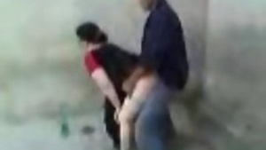 Outdoor fucking session with a dark-haired hottie that cums