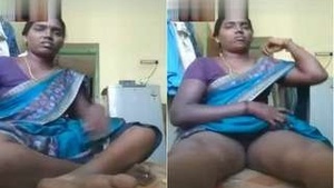 Tamil Bhabhi Shows Her Pussy Video Call