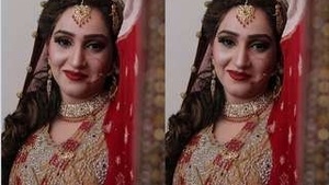Horny Paki Bhabhi Shows Tits