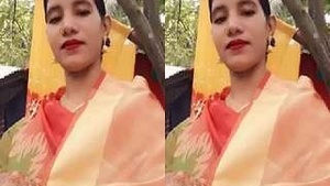 Pretty Girl Shows Tits and Pussy Video Call