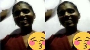 Tamil Shows Tits