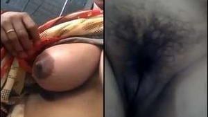 Sexy bhabhi Shows her tits and pussy