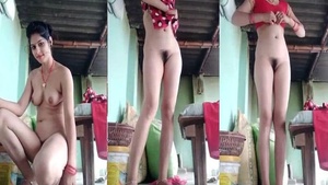 Doce Dehati Bhabhi striptease MMS video
