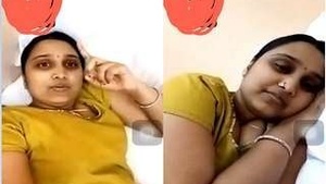 Sexy Bhabhi Telugu Enjoys Hard Sex With Her Lover