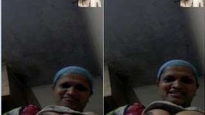 Tamil Auntie's Boobs to Lover on Video Call