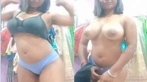 Horny Indian Girl Desi Shows Her Naked Body