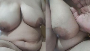 Super titty Bhabhi on the live show