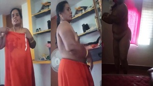 Mature aunt naked show on cam