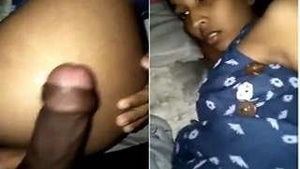 Pretty Girl Fills Her Pussy With Licking And Ready To Fuck
