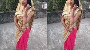 Sexy Bhabhi Shows her breasts and pussy on video call