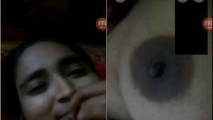 Boady Shows Her Big Boobs On Video Call