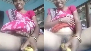 Telugu housewife masturbates her wet pussy