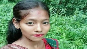 Indian village girl rubs her pussy fingered by her lover