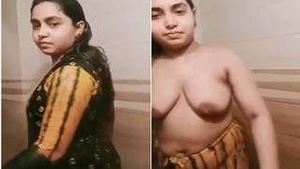 Sexy Girl Bangla Bathing
