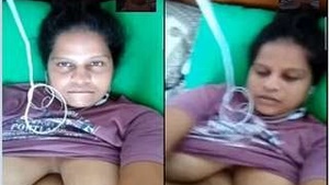 Horny Mama Desi Shows Tits and Pussy
