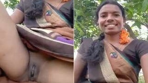 Amateur Telugu Bhabhi Teases with Her Pussy
