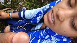 Beautiful Desi menina indiana dá boquete