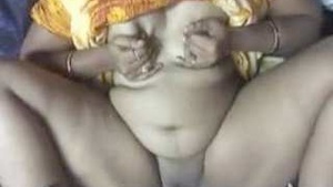 Telugu Babe Claras Desi Thulasi: A Marido Vid Game with a Busty Bhabhi