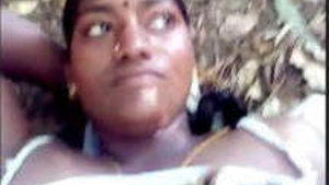 Telugu Bhabhi buceta Fingerring e Boob pressionando