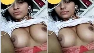 Exclusive Video Call with Horny Indian Girl Desi Showing off Her Wet Pussy and Tits