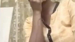 Tamil GF showing video call wid BF