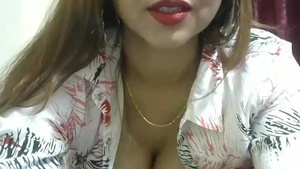 Horny Bhabhi Nighty Exposing Breasts With Nipple