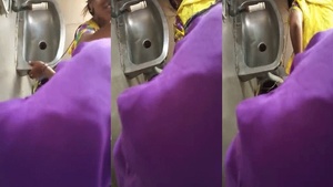 A voyeur captures Desi couples train encounter
