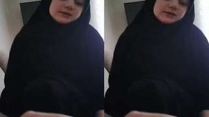 Pakistani Girls Sensual Blowjob Skills