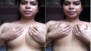 Exclusive Mallu girl with big boobs plays on camera