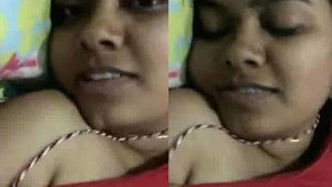 Bangkok girl teases her boyfriend with a steamy striptease