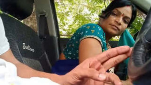 Desi married Bhabhi giving blowjob to lover in car Hindi Audio