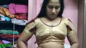 Desi female takes shower in such a XXX manner leaving black sex dress