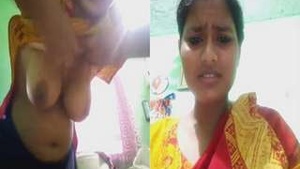 Exclusive Desi Girl Shows Off Her Bukkake and Pussy