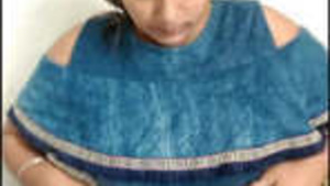 Super Cute Desi GF finally decides to record herself excluding totally naked spreading her wet pussy