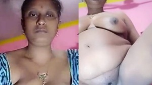 BigAss Dissatisfied Boudi Showing And Fingering