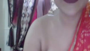 Desi bhabhas big boobs bounce as she dances naked on camera