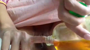 Very horny amateur girl her pussy with mustard oil