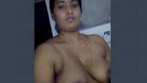 Bela bhabhi in bathroom showing