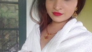 Desi sexy busty hot woman fgr