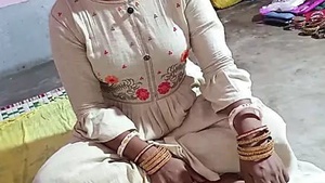 Ajanabi Pani Peene Ghar Andar Aya Ou Mujhe Chod Ke Chala Gya