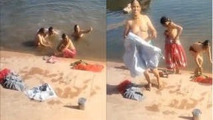 College Girl Porn: Rajasthani Womans Outdoor Bath
