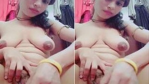 Desi Girls Super Sexy Fingering and Selfie Show for Lovers
