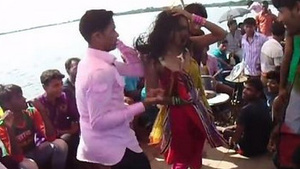Desi Indian girls booty gets a new lease of life in this video