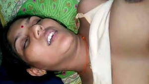 Newlywed Bhabhi Having Hard Ride