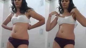 Teena Sharms New Video: A Hot Jerk Off Session with audio
