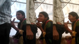 Desi Labour Bhabhi gives a blowjob to acivil engineer