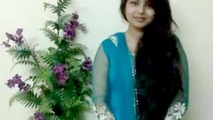 desi menina MMS