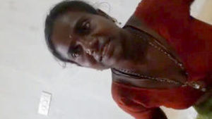 Newcomer tamil maid with big boobs gets fucked hard in clear audio