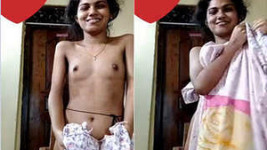Amateur Mallu Shows Off Her Tight Pussy and Tits